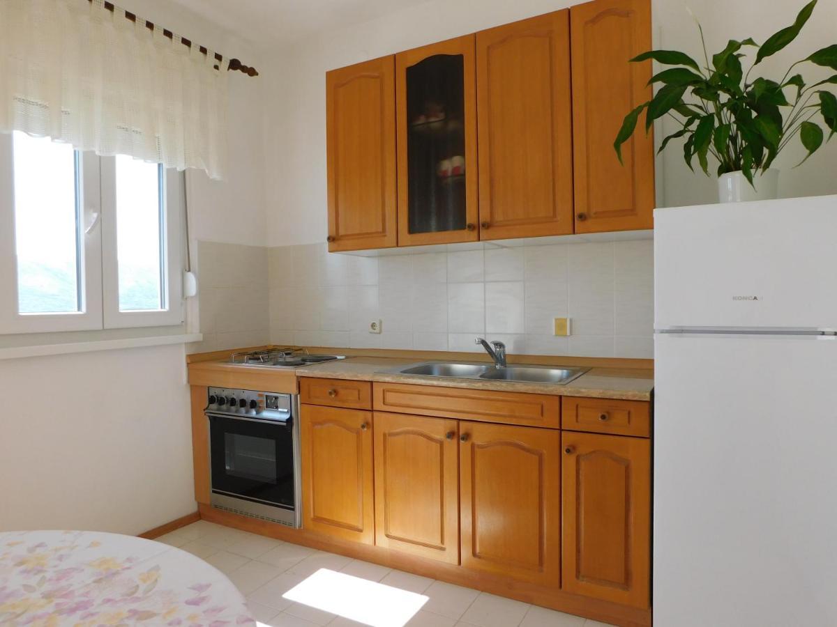 Apartmani Salus Pag Town Exterior photo