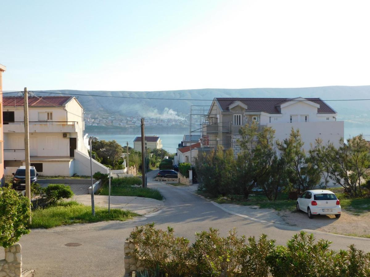 Apartmani Salus Pag Town Exterior photo