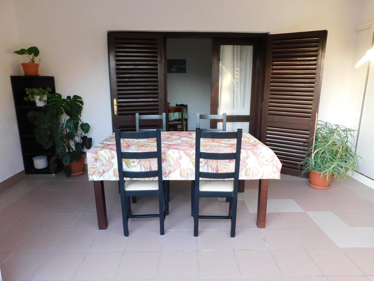 Apartmani Salus Pag Town Exterior photo